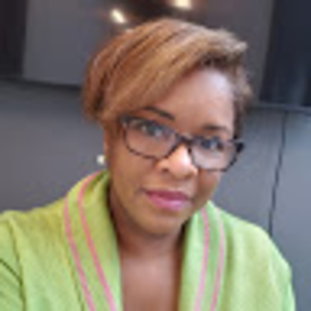 Meet your Posher, Tiffany